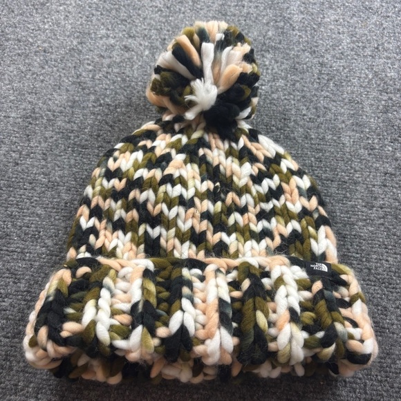 THE NORTH FACE Women’s Hand Knit Multi-Colored Nanny Beanie winter hat One Size - Picture 1 of 7